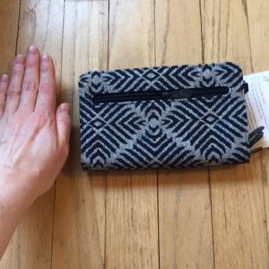 Thirty one wallet and zipper pouch
